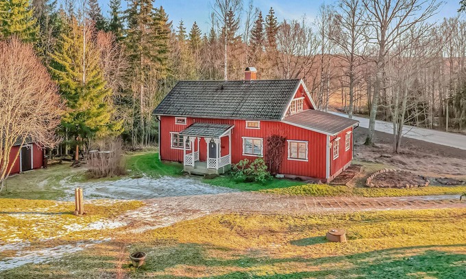 Edsleskog House | Awesome home in åmål with WiFi
