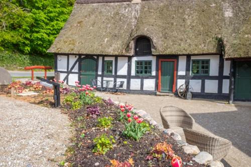 Femmøller House | Awesome Home In Knebel With 3 Bedrooms, Sauna And Internet