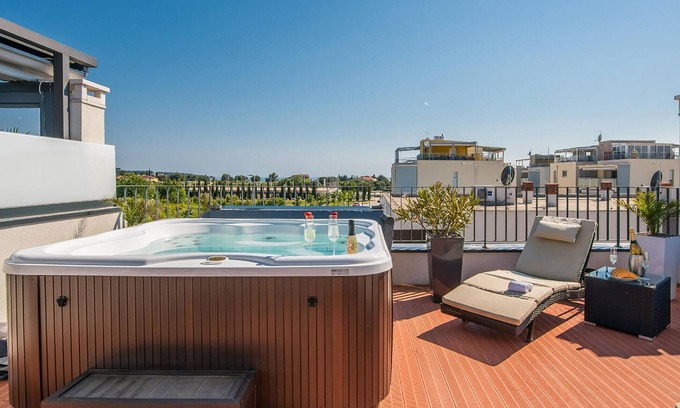 Novigrad House | Awesome home in Novigrad with kitchen