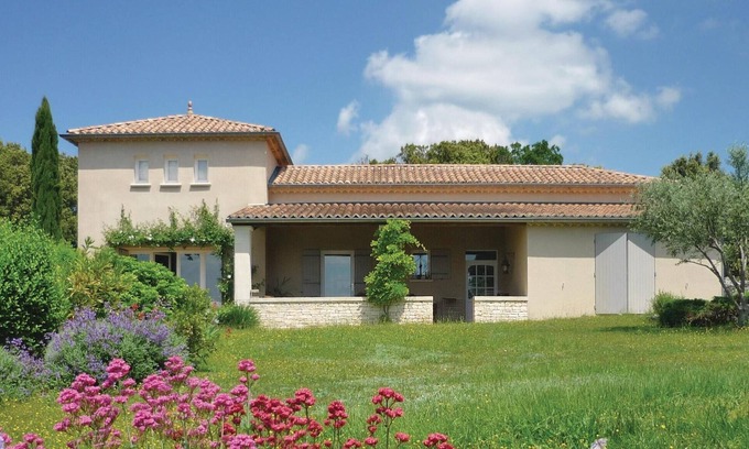 Orgnac-l'Aven House | Awesome home in Orgnac l'Aven with WiFi