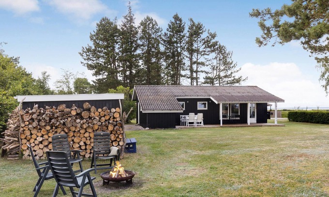 Ørsted House | Awesome home in ørsted with WiFi