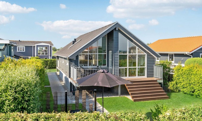 Tørresø House | Awesome home in Otterup