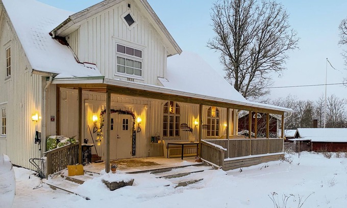 Rorvik House | Awesome home in Rörvik with sauna