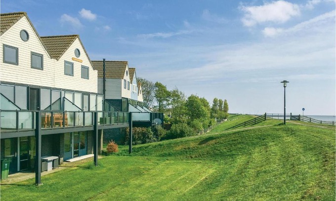Stavoren House | Awesome Home In Stavoren With Wifi