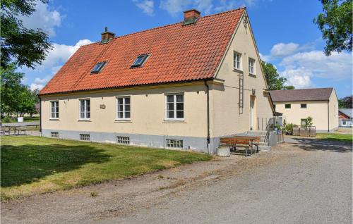Tomelilla House | Awesome Home In Tomelilla With Kitchen