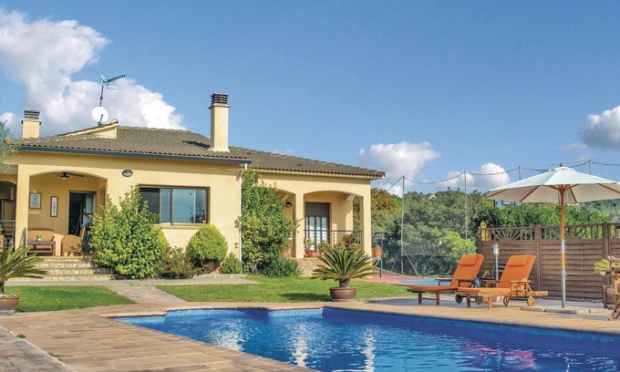 El Mas Mora House | Awesome home in Tordera