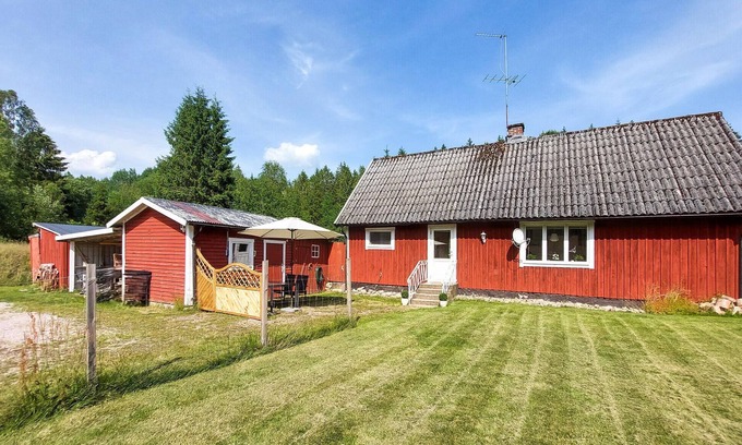 Emmaljunga House | Awesome home in Vittsjö with WiFi
