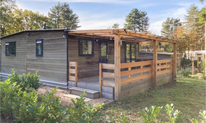 Knikkerdorp House | Awesome Home In Well With Kitchen