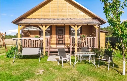 Bialogora House | Awesome Home In Wierzchucino With Wifi
