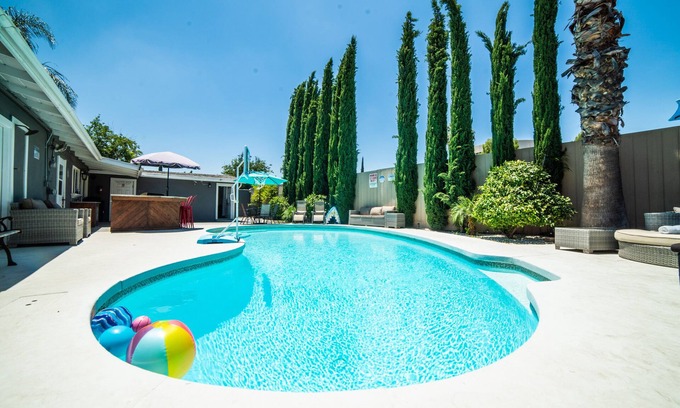 West Hills House | Awesome House w/Heated Pool