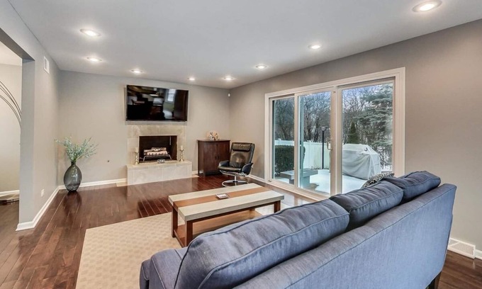 Lombard House | Awesome Location, House, spacious, luxury, clean, 4BR 2.5BA