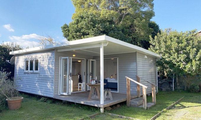 Mount Eden Apartment | Awesome Mt Eden 1BR Unit - Wifi-Carpark