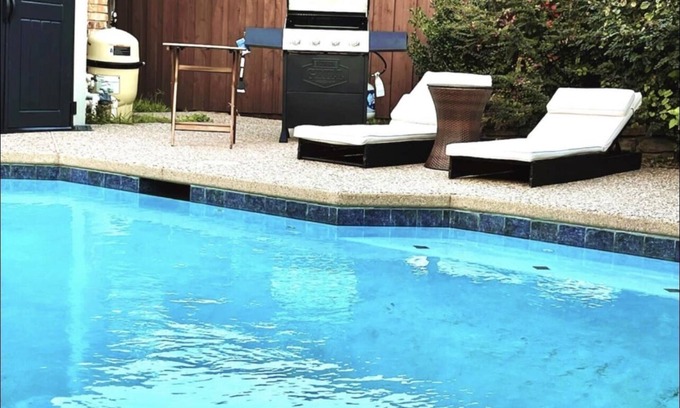 Mesquite House | awesome pool house with gym and spa