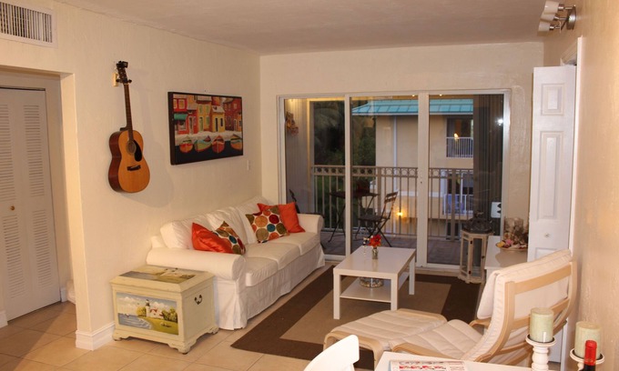 Key Biscayne Condo | Awesome & Relaxing 2Bdr/1bthr. Great Location & Value.