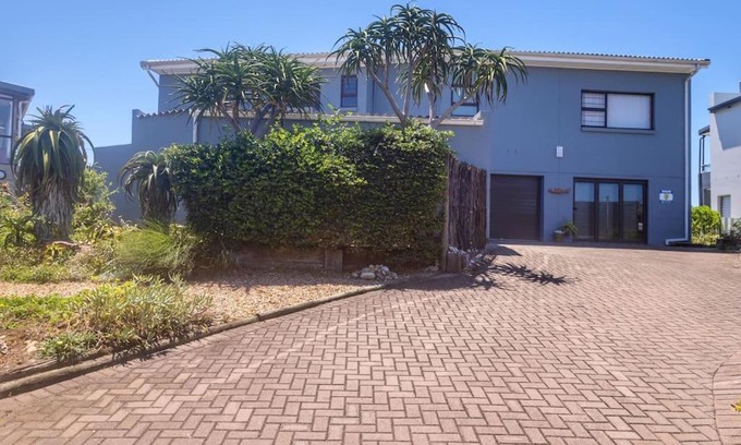 Cape Saint Francis House | Awesome Views & Beach Proximity