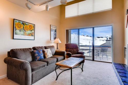 Crested Butte Apartment | Axtel 1 Br Loft AX410