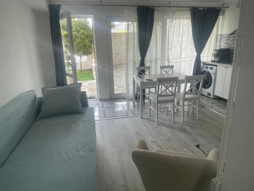 Eforie Nord Apartment | Ayan&Anto YSY Apartament