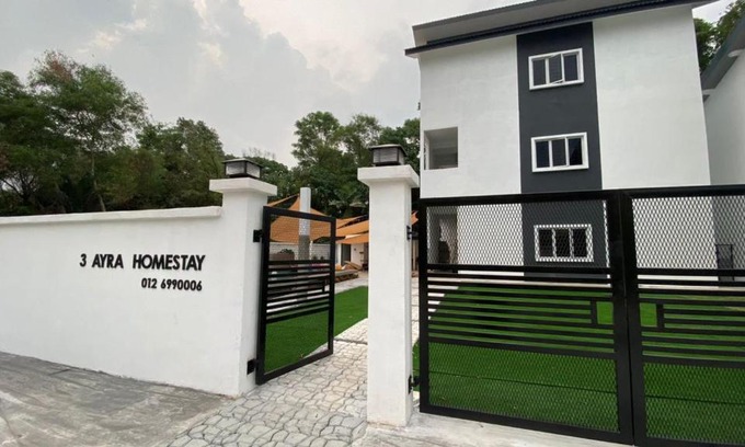 Shah Alam House | Ayra De Villa -Ayra Homestay 9-bedroom with Private Pool
