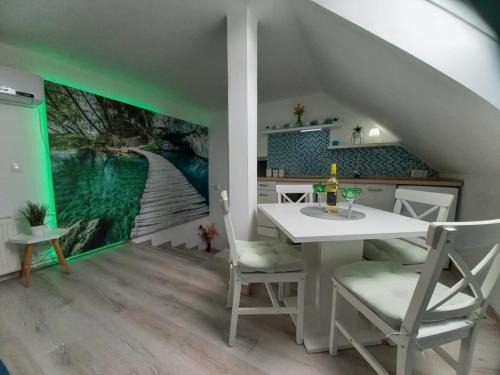 Heviz Apartment | Azúr apartman