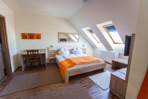 Sarvar Apartment | Azúr Ház Kamilla Apartman