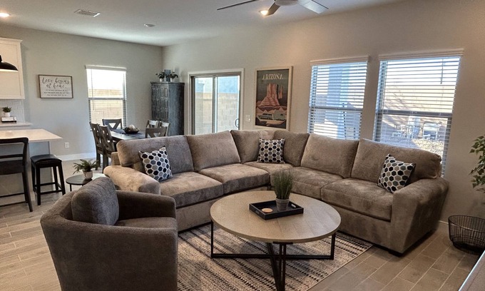 Glendale House | AZ Westgate Entertainment House - Everything Entertainment Only Minutes Away!