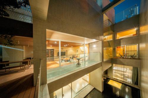 Higashiazabu House | Azabu Modern House The Tokyo Tower can be seen from the villa 500m2