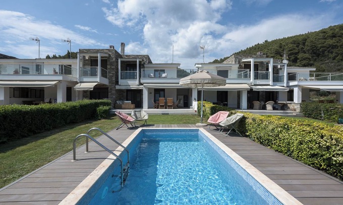 Sithonia Villa | Azapiko Meggy Beachfront Villa by Luxlikehome
