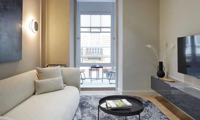 Old Town Apartment | Azoka Suite by FeelFree Rentals