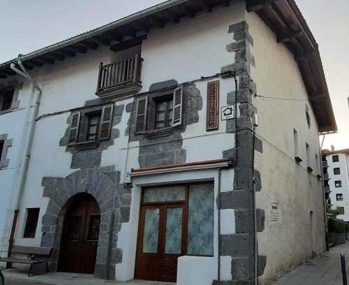 Leitza House | AZTIETA CASA RURAL