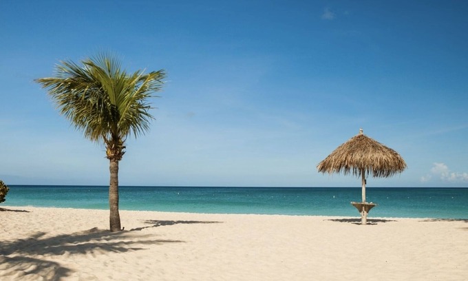 Aruba Condo | Azure Eyes on the Ocean - Modern Oceanfront