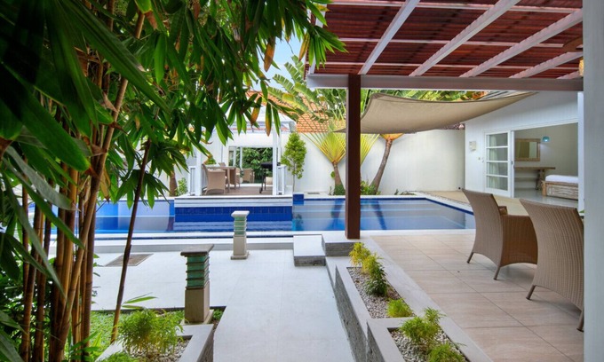 Berawa Villa | Azure New Luxe Canggu Beach Villa 2 min to beach