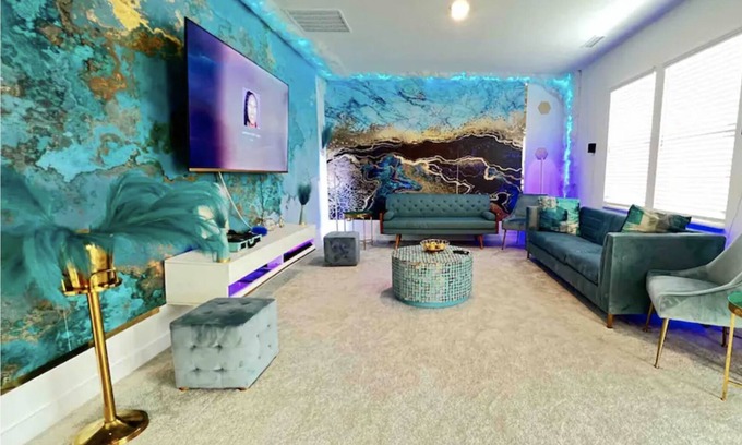 Maxwell House | Azure Skies Modern Abstract Home