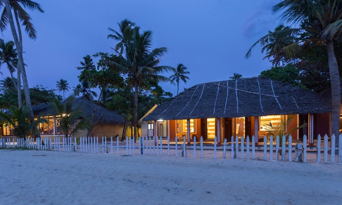 Alappuzha Hotel | Azure Tides Marari