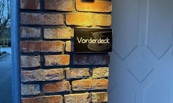 Barenburg Apartment | Büscher- FeHa Vorderdeck - vacation home, shower, WC, 2 bedrooms