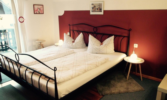 Unterammergau Apartment | B&B Apartment 2-4 pers. + double room n2-3pers.+Kingscard
