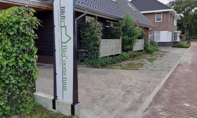 Municipality of Hellendoorn Bed & Breakfast | B&B Biej' oons tuus