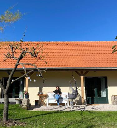 Etyek Bed & Breakfast | B&B by Mo
