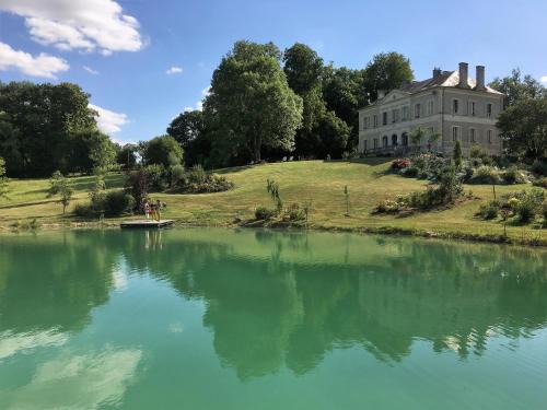 Vallenay Bed & Breakfast | B&B Château de Preuil