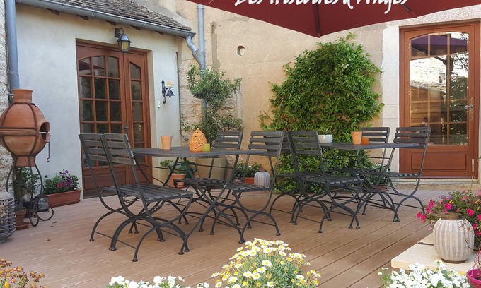 Tournus House | B & B Des Histoires d'Anges/Couette et Tartines Room