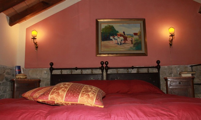 Pontremoli Bed & Breakfast | B&B Eremo Gioioso - Il Castagno room