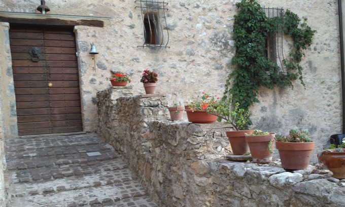 Bazzano Inferiore Apartment | B&B GIRASOLE CASTLE