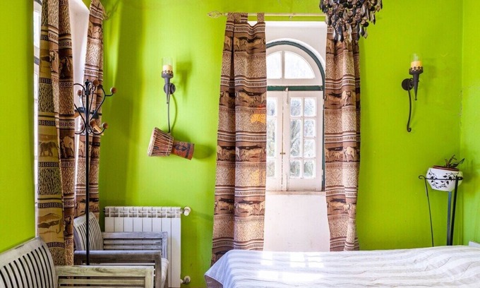 Ameal Bed & Breakfast | B&B Green Room African Style