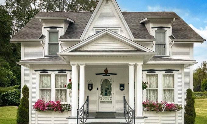 Lac-Brome Bed & Breakfast | B&B Hillhouse