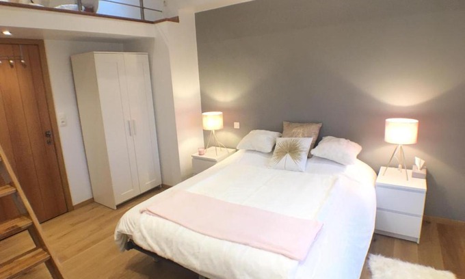 Vielsalm Bed & Breakfast | B&B Pegasus II - Chambre familiale de luxe avec sauna privatif et coin repas