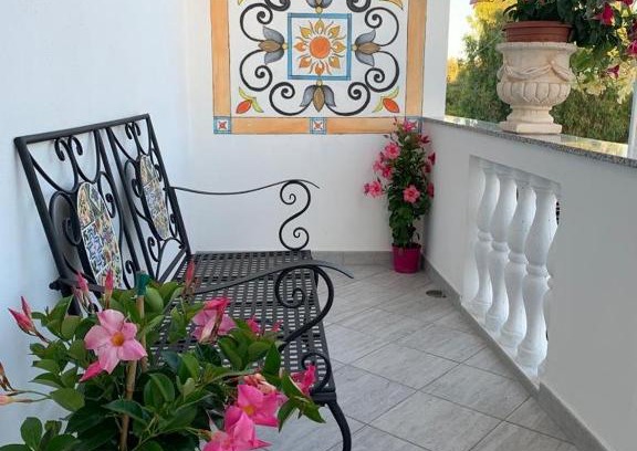 Jonadi Bed & Breakfast | B&B Via del Sole