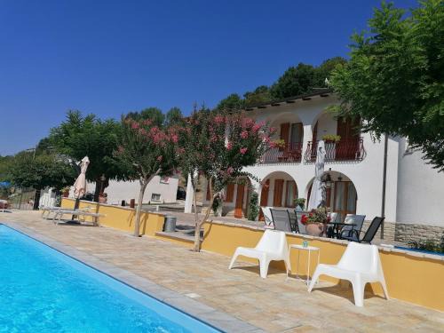 Pietralunga Bed & Breakfast | B&B VILLA GINEVRA
