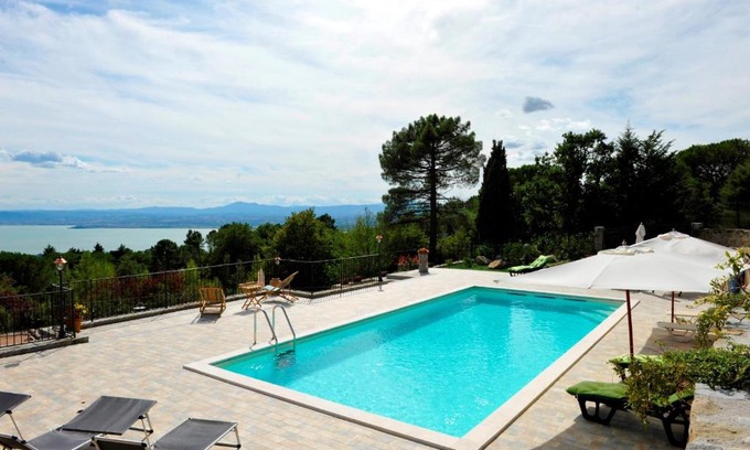 Tuoro sul Trasimeno House | B&B Villa Sensi