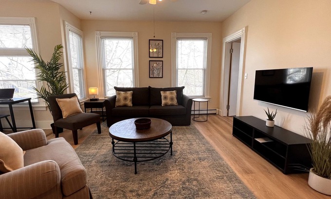 West New Haven Apartment | B2-2-Gorgeous-Shiny 4 BR-2 FULL BATH
