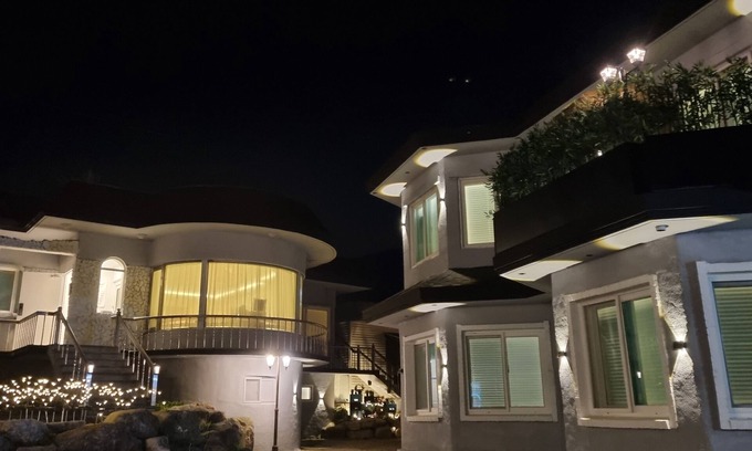 Buk House | B481pension