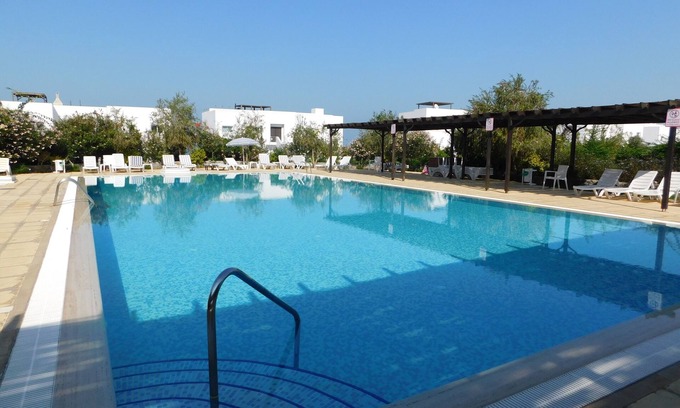 Kucukerenkoy Apartment | B7-2, Ground Floor apt, Sunflower Garden Apartment, Crystal Bay Marina